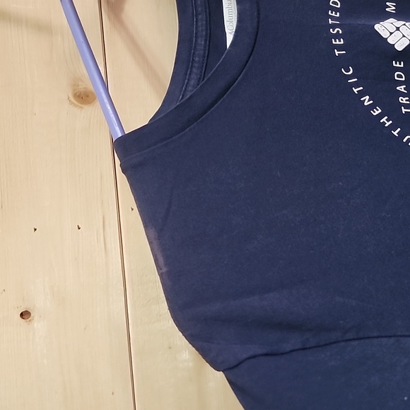 Columbia Men's T-Shirt Size Large - Picture 5 of 6